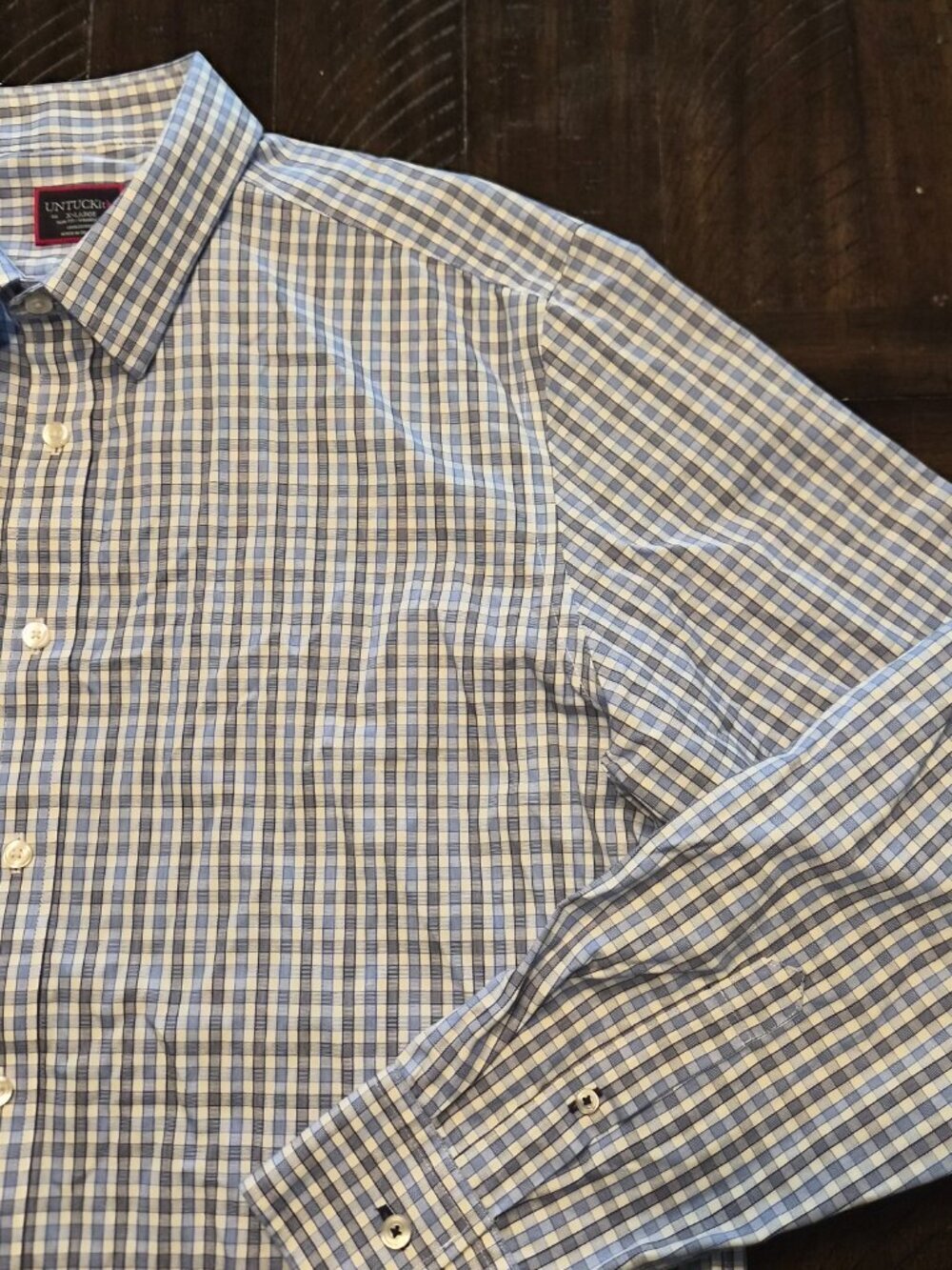 UNTUCKit Shirt Men’s XL White Blue Plaid Slim Fit Wrinkle Free Button Down G653